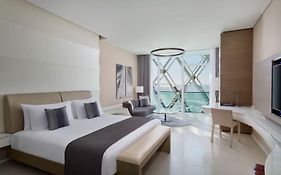 Yas Viceroy Abu Dhabi Hotel